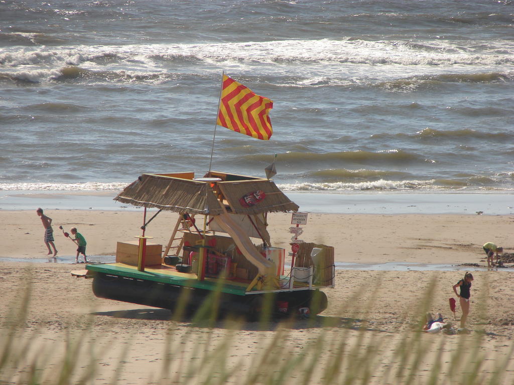 לינה וארוחת בוקר אגמונד אן זי De Weg Naar Het Strand חדר תמונה